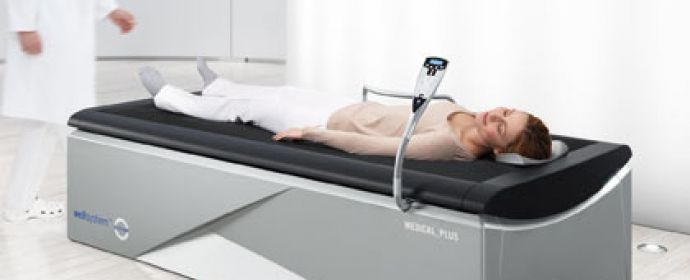 MP shot011-anwendung totale kopf mit arzt
